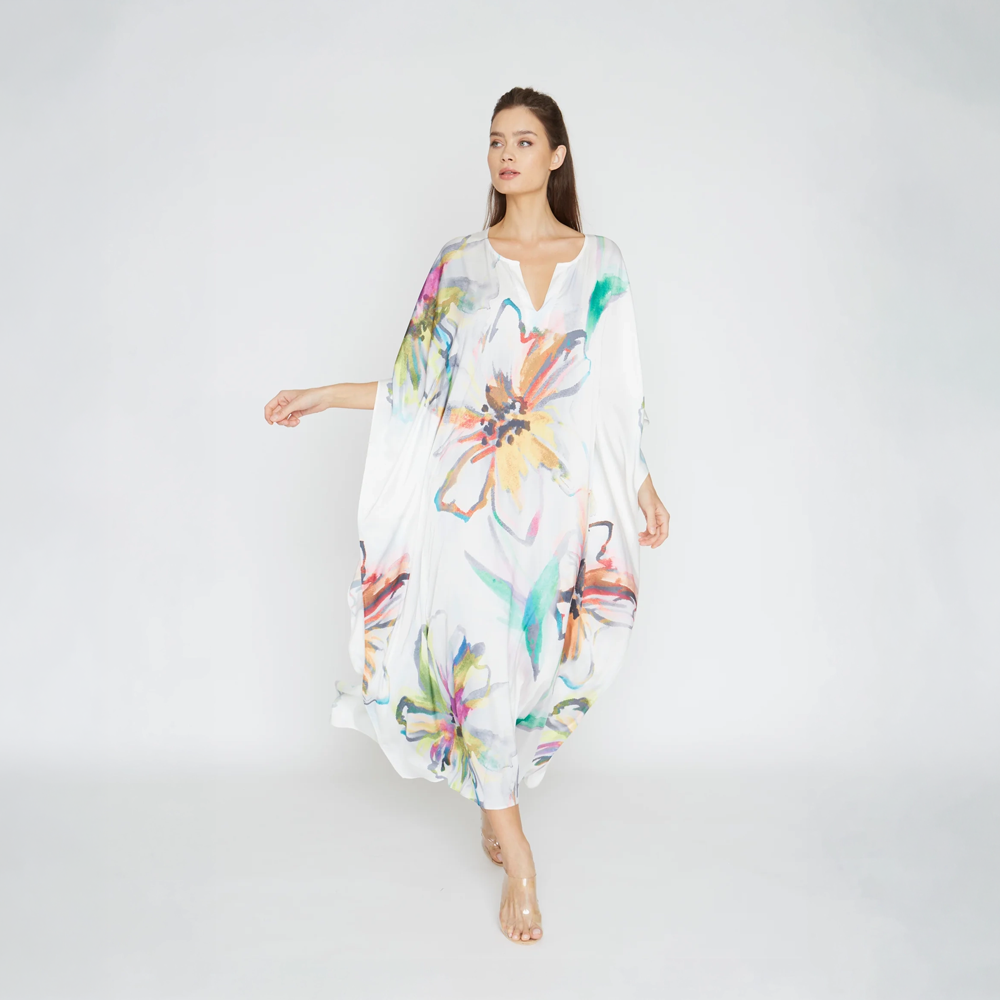 Resort Wear Essentials: Kaftans, Robes, and Chemises for Effortless Style