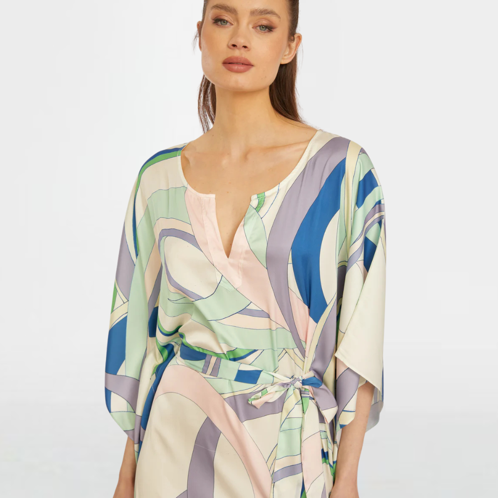 Beach-to-Bar Style: Versatility and Resort Elegance