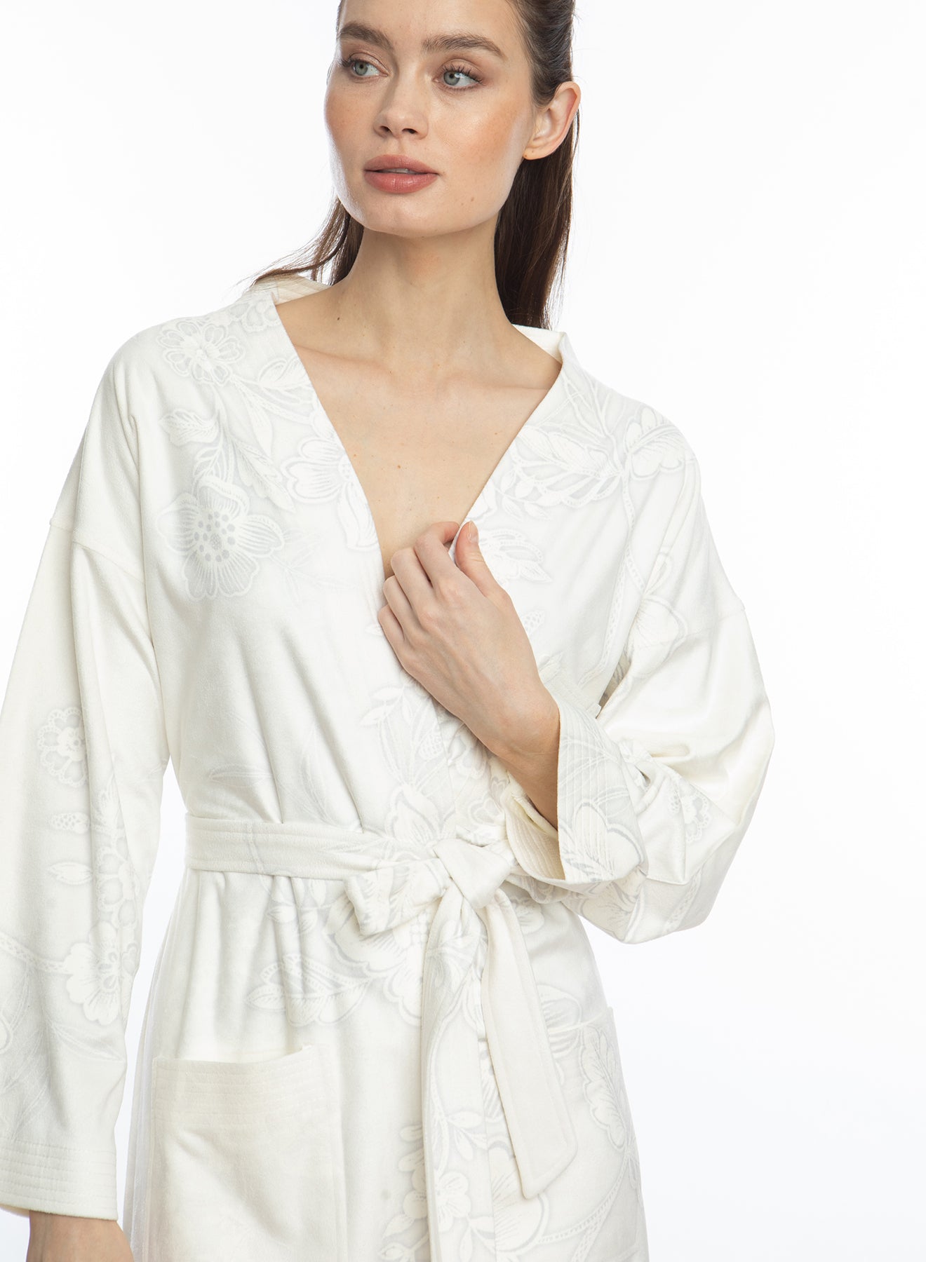 Bliss Angel White Kimono