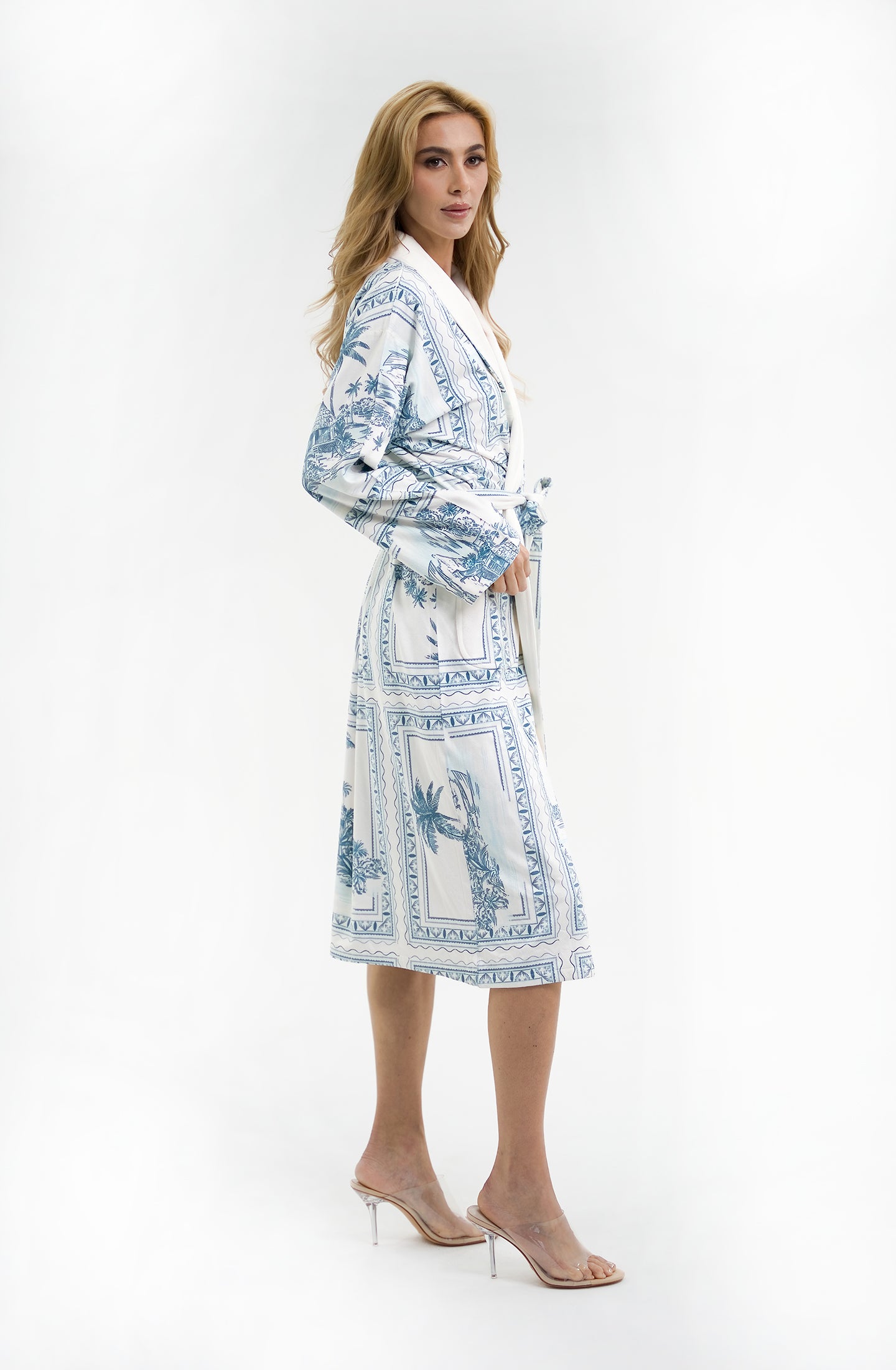 Bungalow Blue Long Robe | Luxury Blue Toile Spa Robe