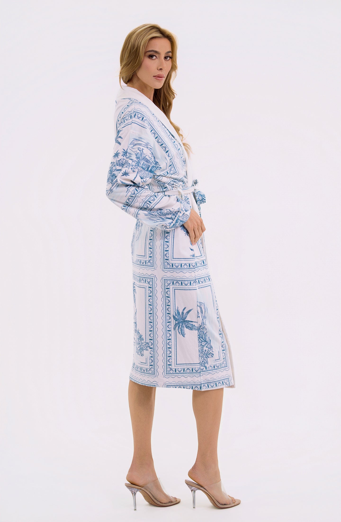 Bungalow Blue Long Robe | Luxury Blue Toile Spa Robe