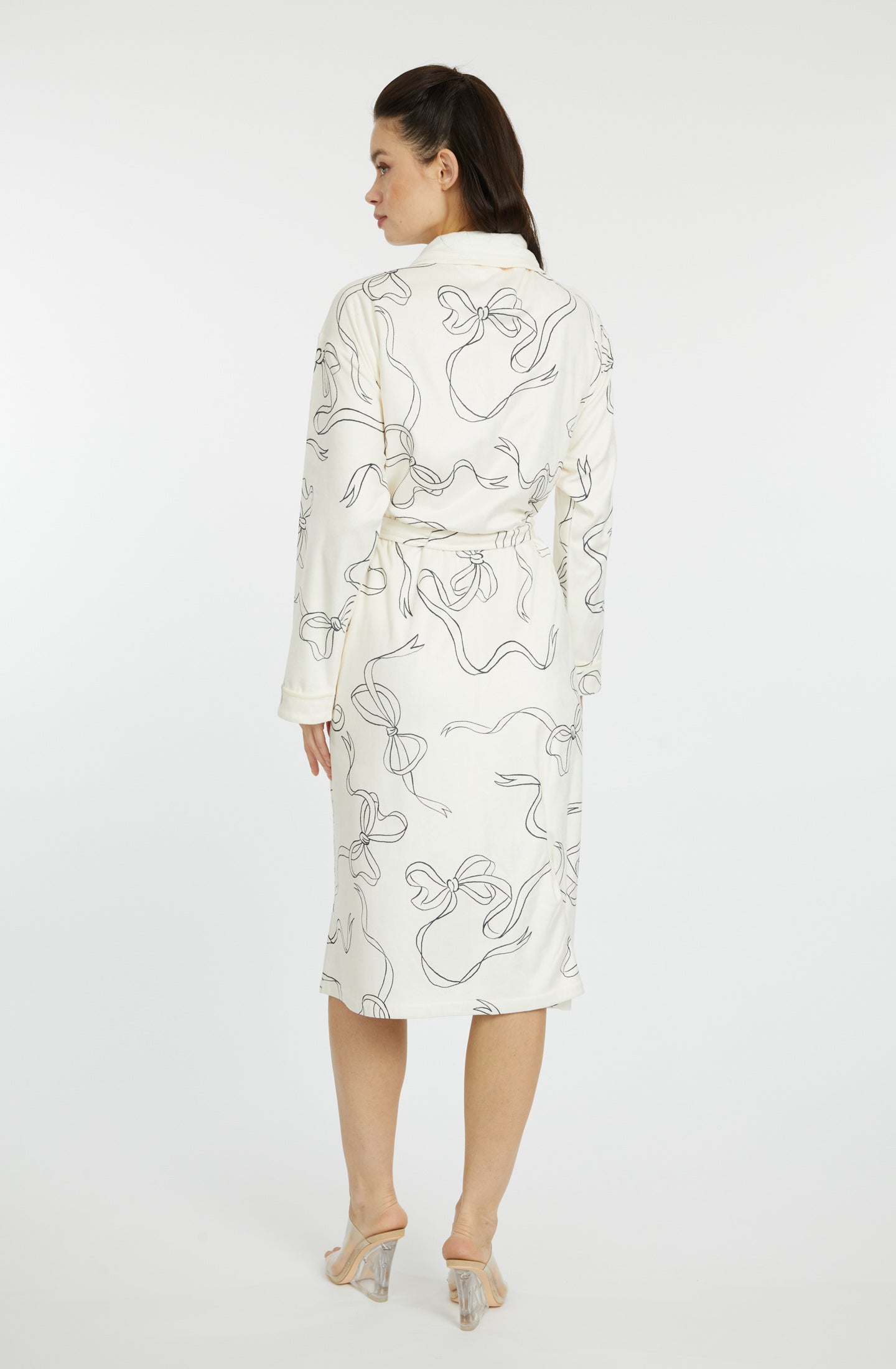 Bow White Long Robe