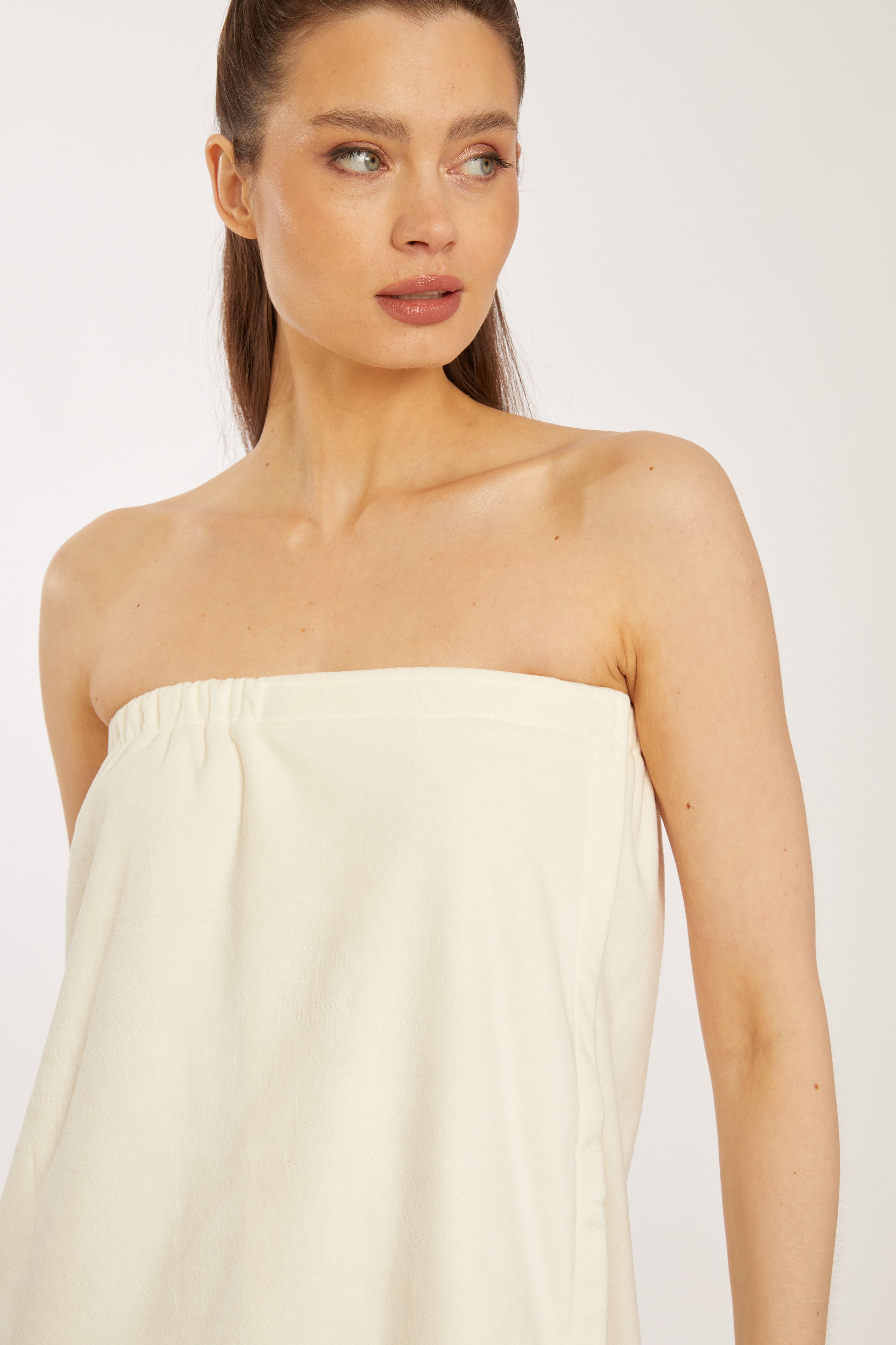 Cream Spa Wrap