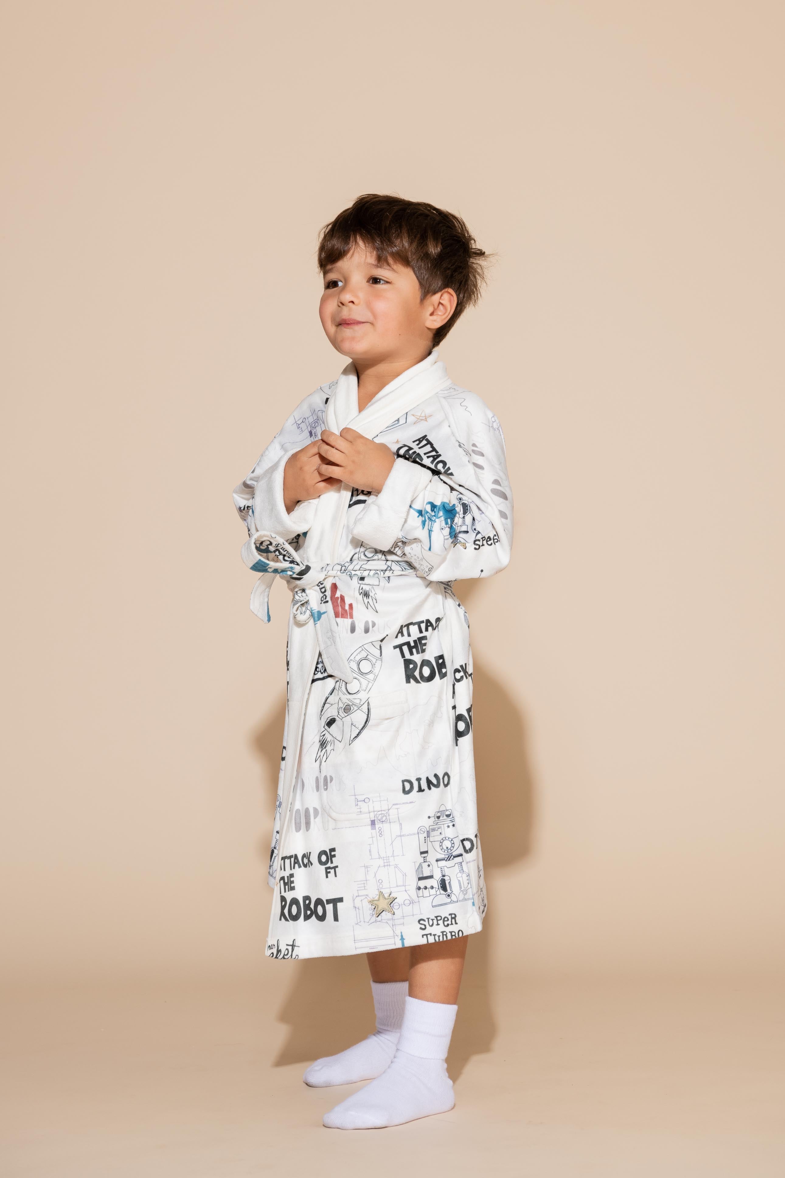 Robot Attacked Kids Robe