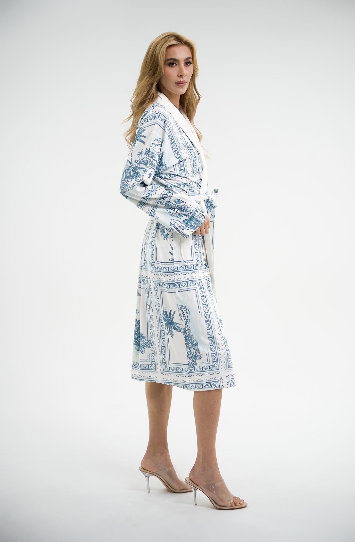 Bungalow Blue Long Robe | Luxury Blue Toile Spa Robe