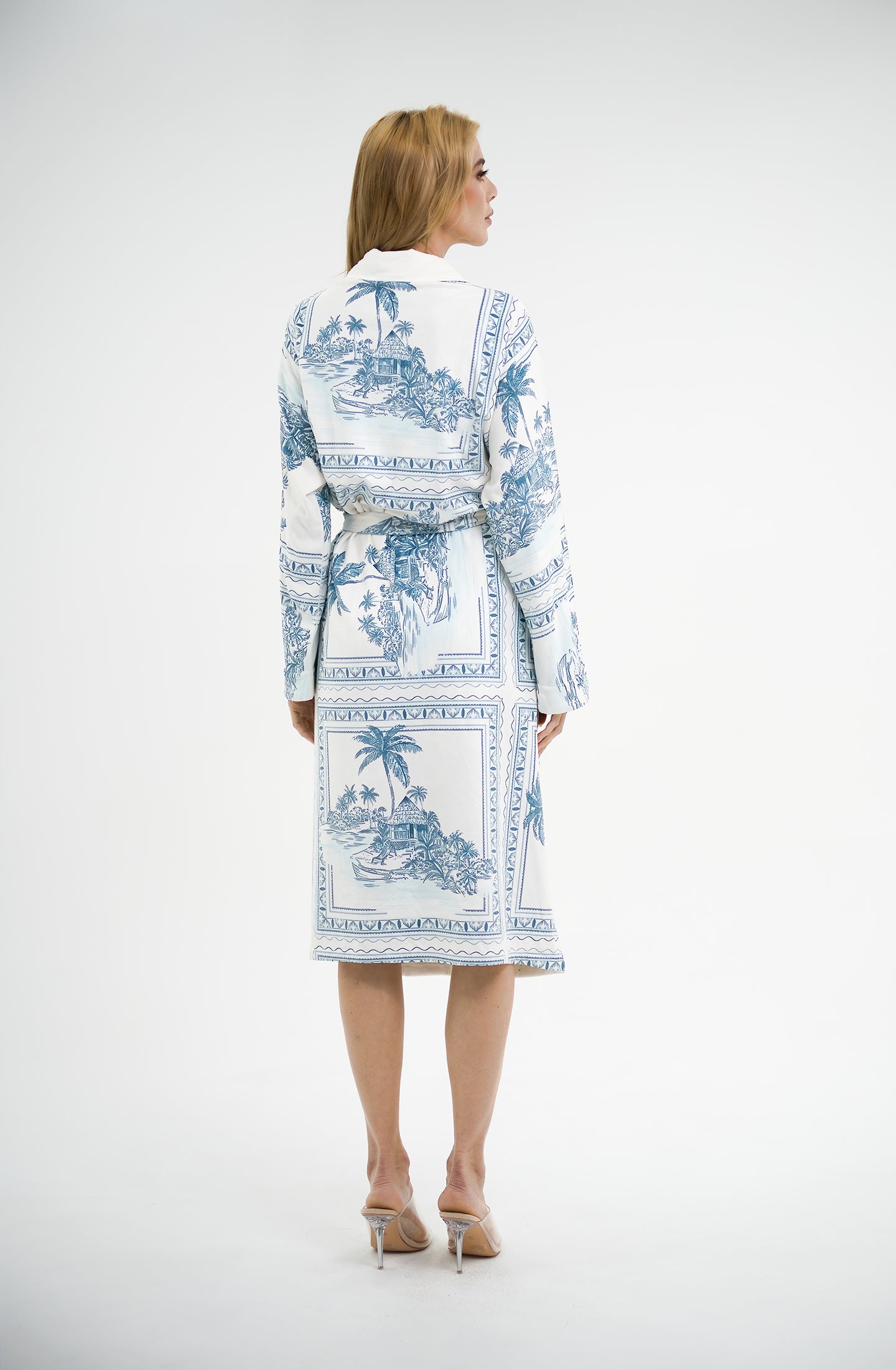 Bungalow Blue Long Robe | Luxury Blue Toile Spa Robe