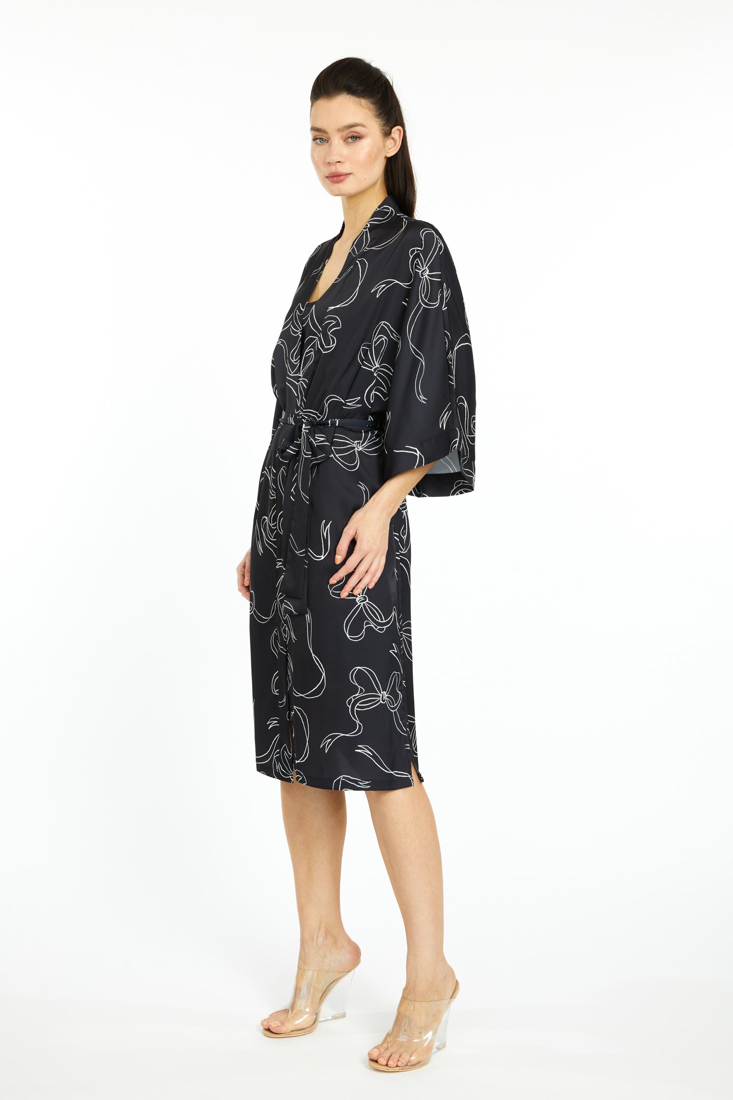 Bow Noir Silky Kimono